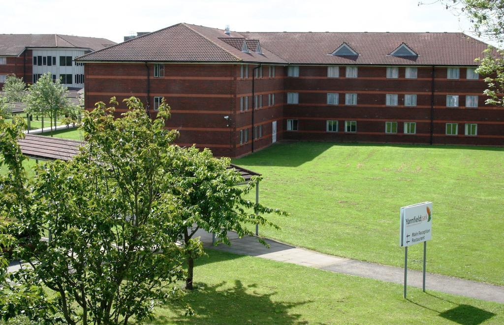 Yarnfield Park Training And Conference Centre Hotel Stone  Kültér fotó