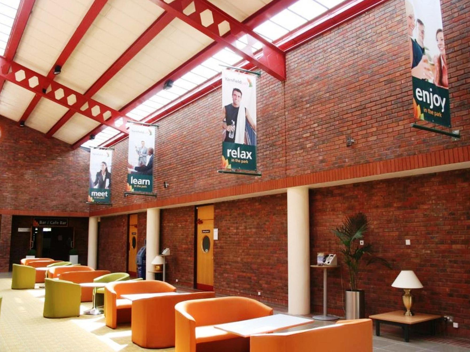 Yarnfield Park Training And Conference Centre Hotel Stone  Kültér fotó