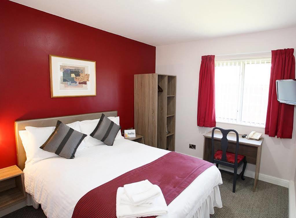Yarnfield Park Training And Conference Centre Hotel Stone  Kültér fotó